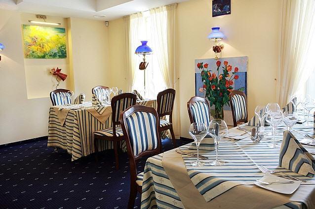 Guest House Birutes Uostas ซเวนตายิ ภายนอก รูปภาพ