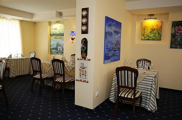 Guest House Birutes Uostas ซเวนตายิ ภายนอก รูปภาพ