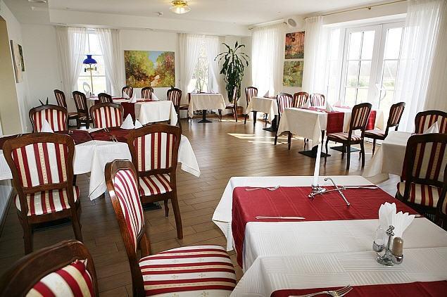Guest House Birutes Uostas ซเวนตายิ ภายนอก รูปภาพ