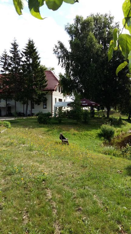 Guest House Birutes Uostas ซเวนตายิ ภายนอก รูปภาพ