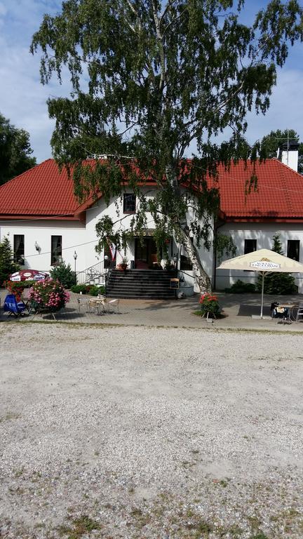 Guest House Birutes Uostas ซเวนตายิ ภายนอก รูปภาพ