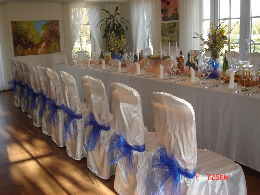 Guest House Birutes Uostas ซเวนตายิ ภายนอก รูปภาพ