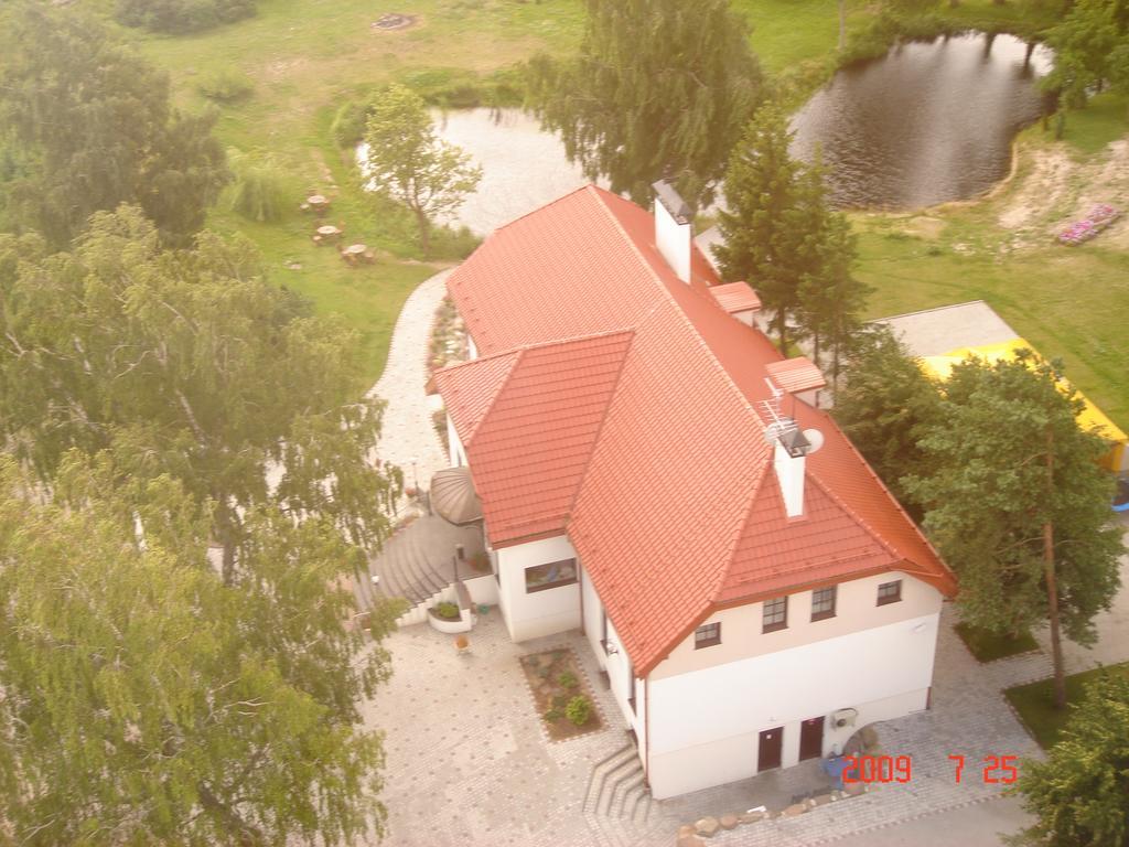 Guest House Birutes Uostas ซเวนตายิ ภายนอก รูปภาพ