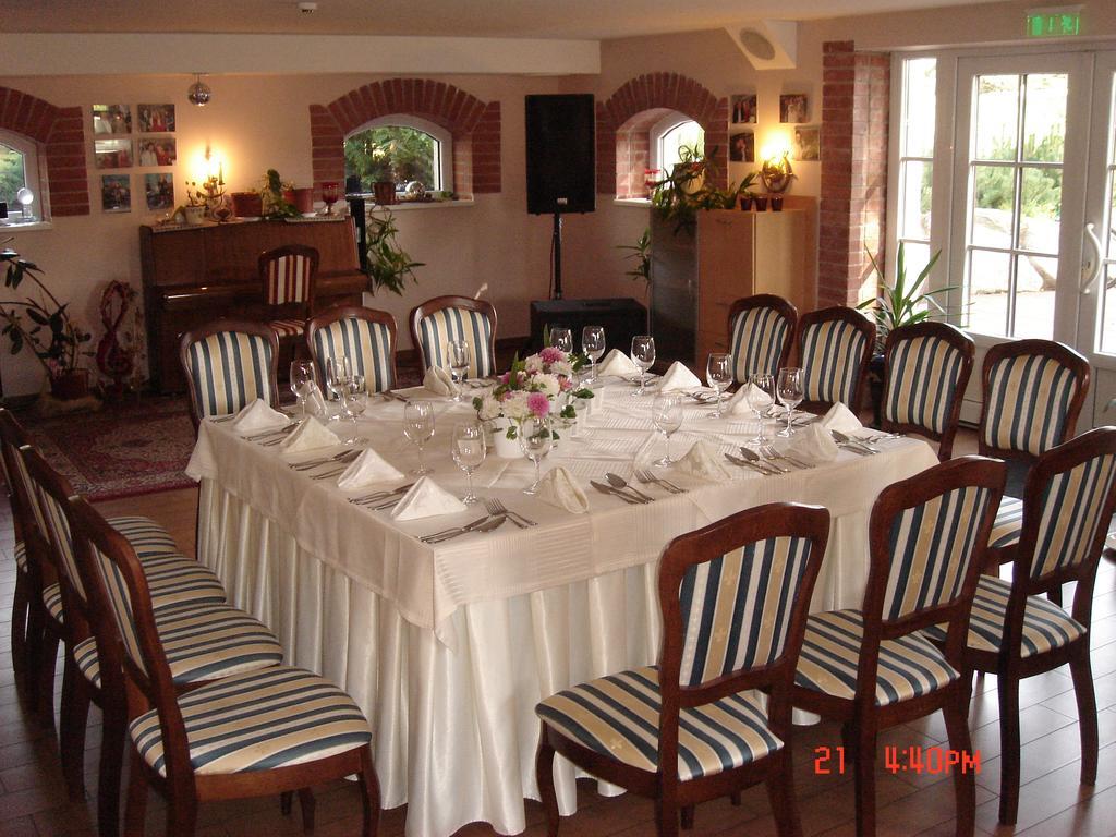 Guest House Birutes Uostas ซเวนตายิ ภายนอก รูปภาพ